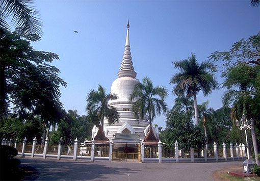 watphrasrimahathat.jpg